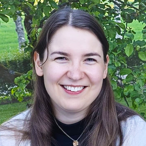 Kasvokuva Essi Rantasesta